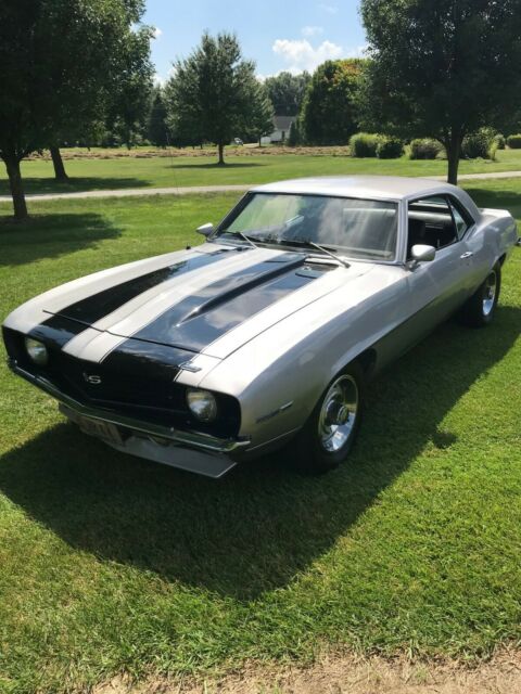 Chevrolet Camaro 1969 image number 0