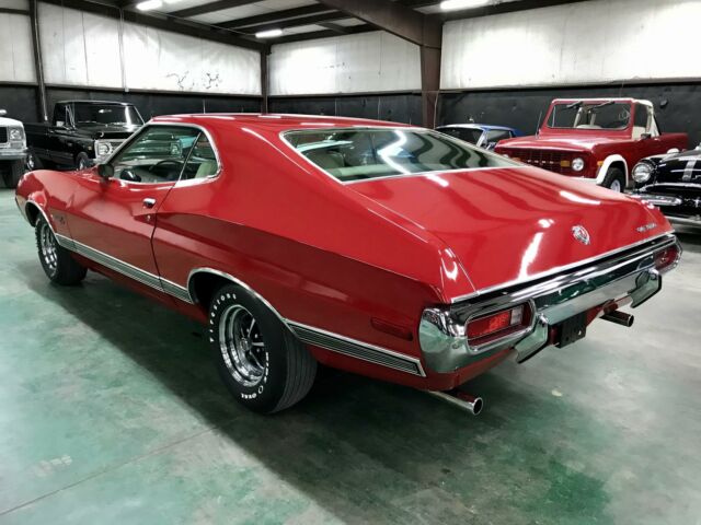 Ford Torino 1972 image number 2