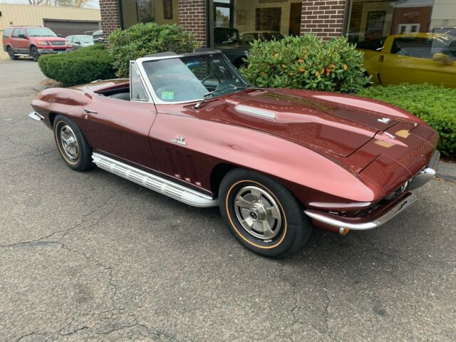 Chevrolet Corvette 1966 image number 1