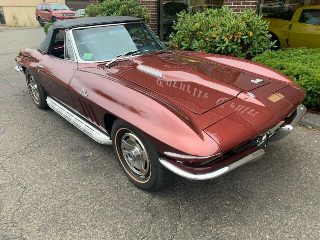 Chevrolet Corvette 1966 image number 29