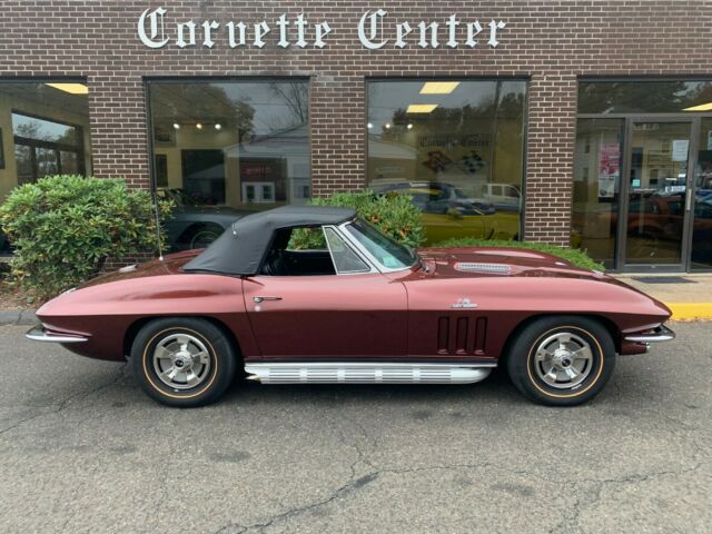 Chevrolet Corvette 1966 image number 30