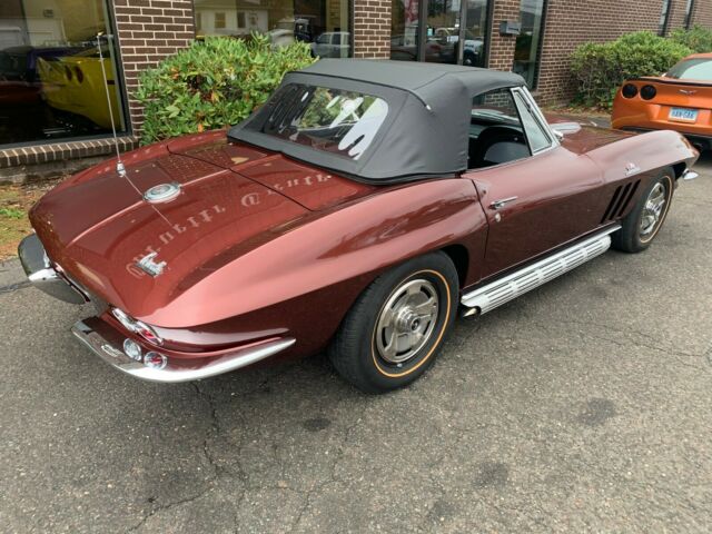 Chevrolet Corvette 1966 image number 31