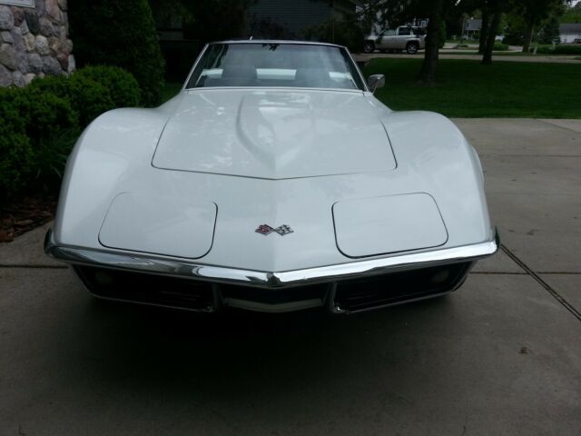 Chevrolet Corvette 1969 image number 1