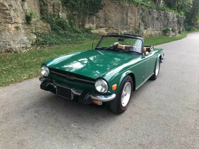 Triumph TR-6 1975 image number 1