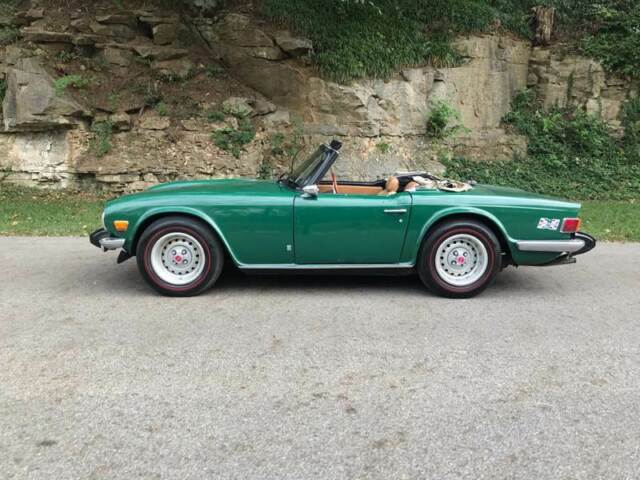 Triumph TR-6 1975 image number 2