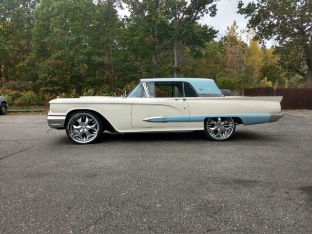 Ford Thunderbird 1959 image number 0