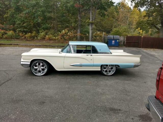 Ford Thunderbird 1959 image number 18