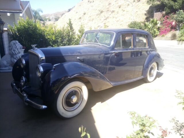 Bentley R Type 1953 image number 1