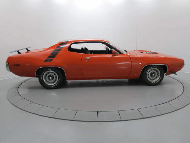 Plymouth Road Runner 1971 image number 31