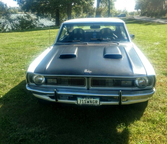 Dodge Dart 1971 image number 14