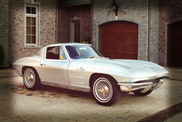 Chevrolet Corvette 1963 image number 0