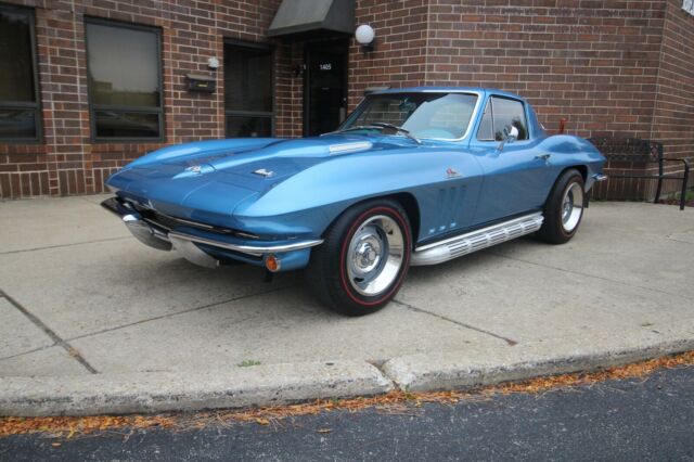 Chevrolet Corvette 1966 image number 23