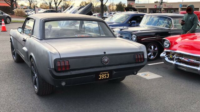 Ford Mustang 1966 image number 0