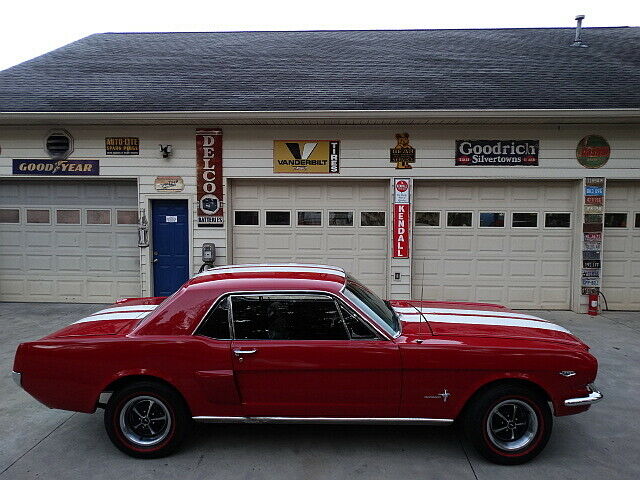 Ford Mustang 1966 image number 0