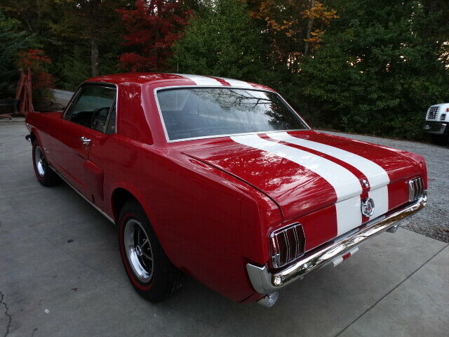 Ford Mustang 1966 image number 9