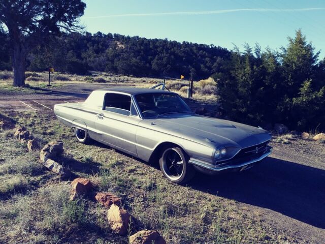 Ford Thunderbird 1966 image number 13