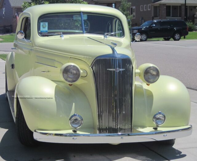 Chevrolet Business Coupe 1937 image number 15