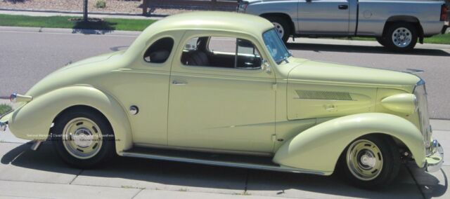 Chevrolet Business Coupe 1937 image number 4