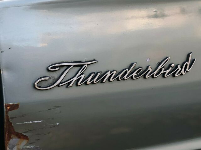 Ford Thunderbird 1965 image number 39