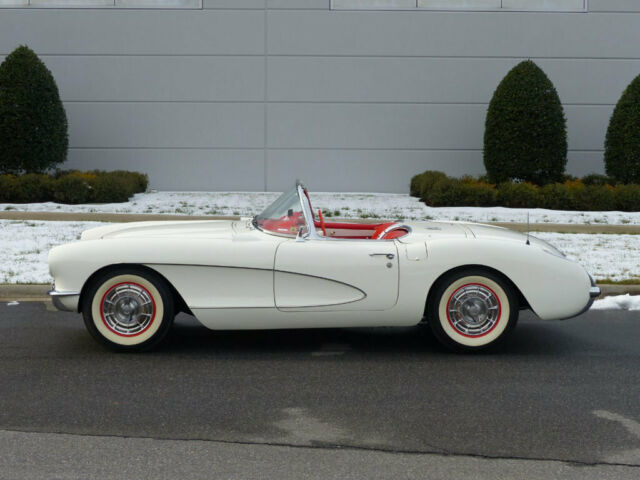 Chevrolet Corvette 1956 image number 7