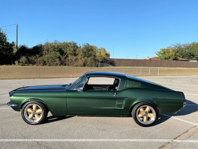 Ford Mustang 1967 image number 18