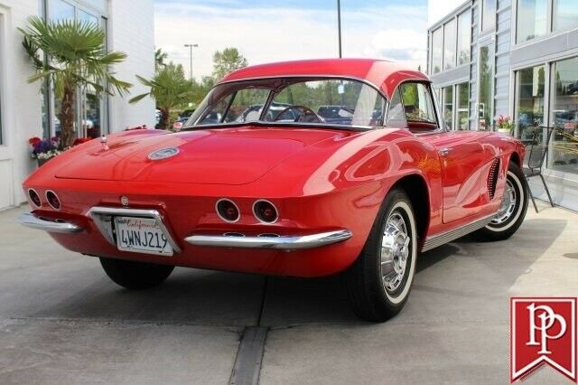 Chevrolet Corvette 1962 image number 2