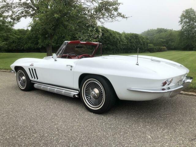 Chevrolet Corvette 1966 image number 11