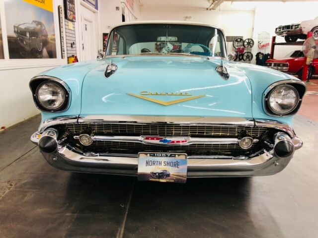 Chevrolet Bel Air/150/210 1957 image number 2