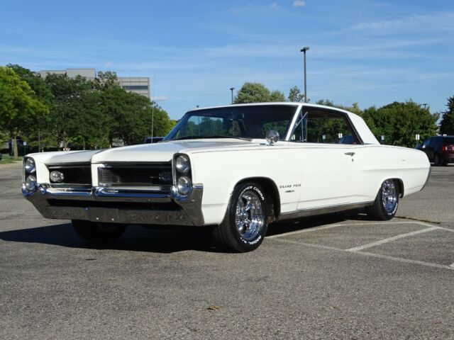 Pontiac Grand Prix 1964 image number 0