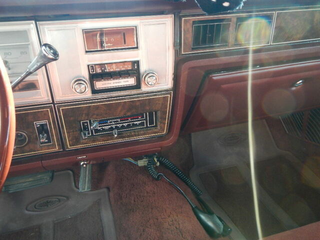 Lincoln Continental 1978 image number 15