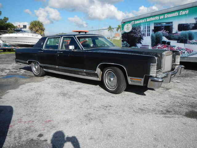 Lincoln Continental 1978 image number 24