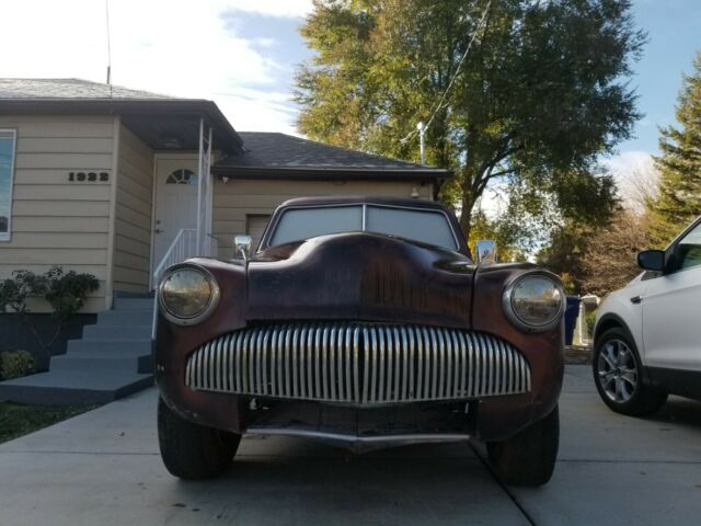 Studebaker Deluxe 1948 image number 0