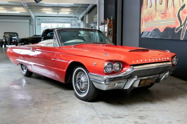 Ford Thunderbird 1964 image number 31