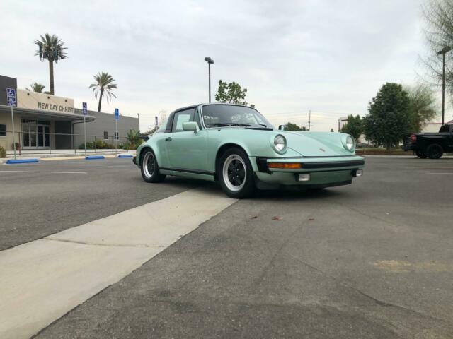 Porsche 911 1976 image number 12