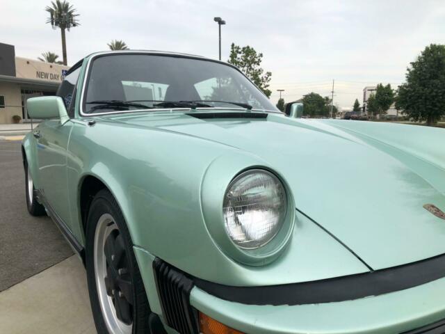 Porsche 911 1976 image number 25