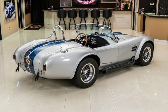 Shelby Cobra 1965 image number 35