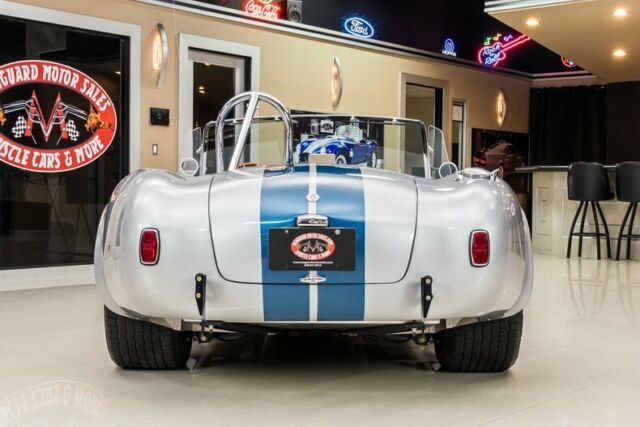 Shelby Cobra 1965 image number 36