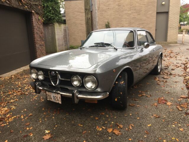 Alfa Romeo GTV 1974 image number 0