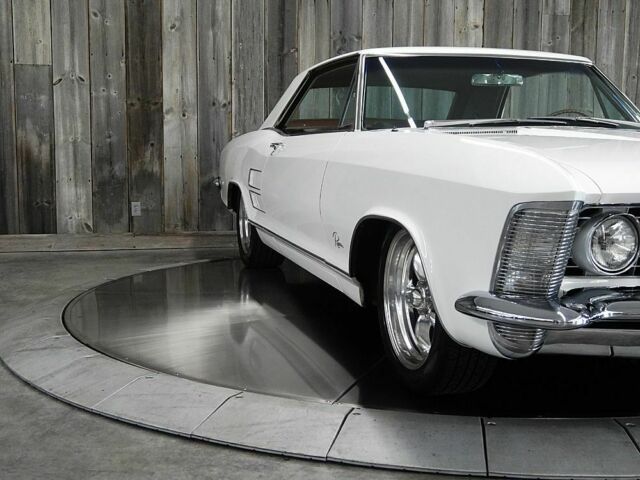 Buick Riviera 1963 image number 20