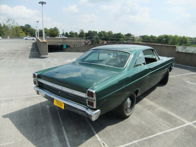 Ford Fairlane 1967 image number 3