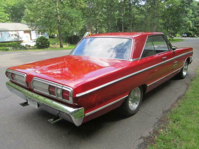 Plymouth Fury 1966 image number 2