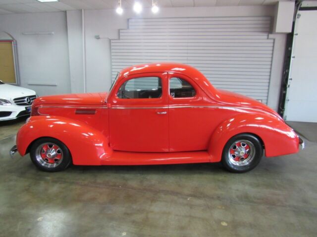 Ford Coupe 1939 image number 1