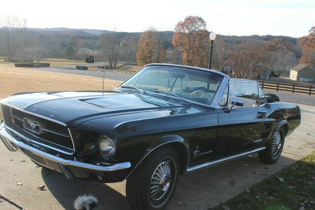 Ford Mustang 1967 image number 1