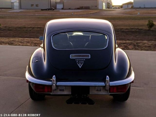 Jaguar E-Type 1971 image number 41