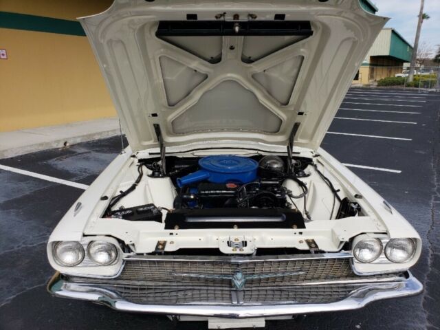 Ford Thunderbird 1966 image number 9