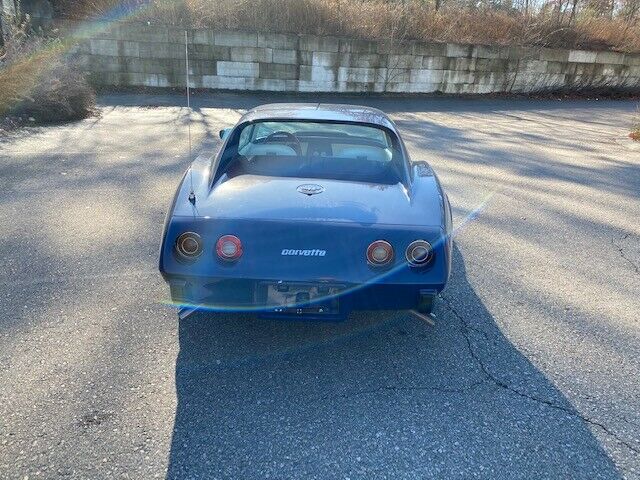 Chevrolet Corvette 1977 image number 3