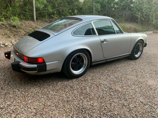 Porsche 911 1977 image number 12