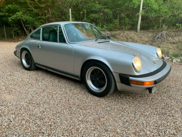 Porsche 911 1977 image number 21