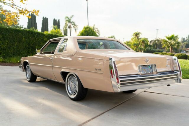 Cadillac DeVille 1978 image number 27