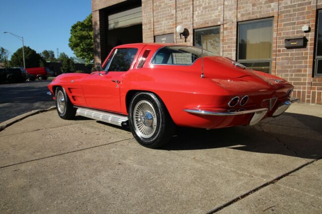 Chevrolet Corvette 1964 image number 2